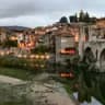 The best tour of Besalú! Jewish Besalú with official guide certified by the Generalitat.