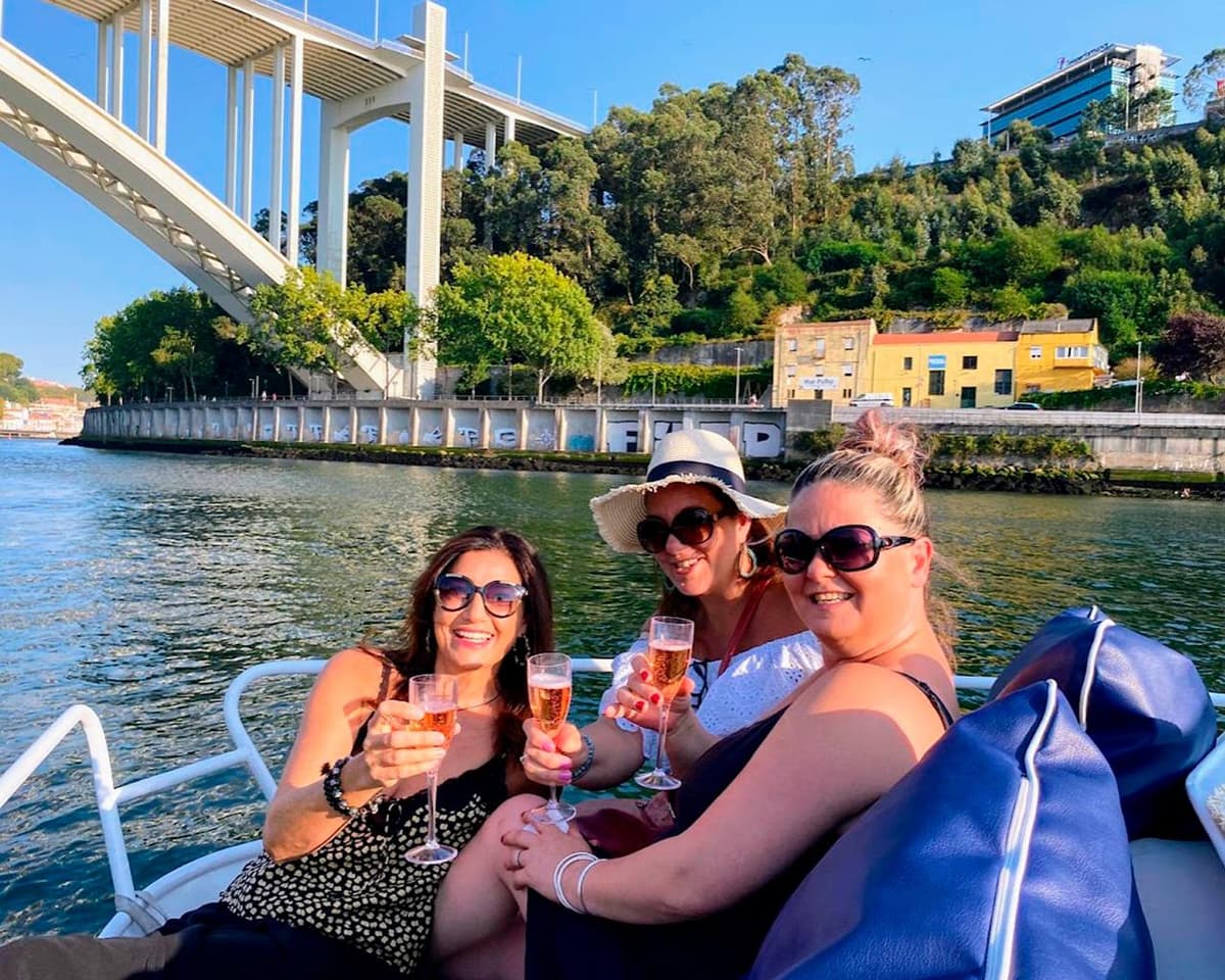 Porto: Douro Cruise, 6 Bridges & 4 Port Wines (Max 7)