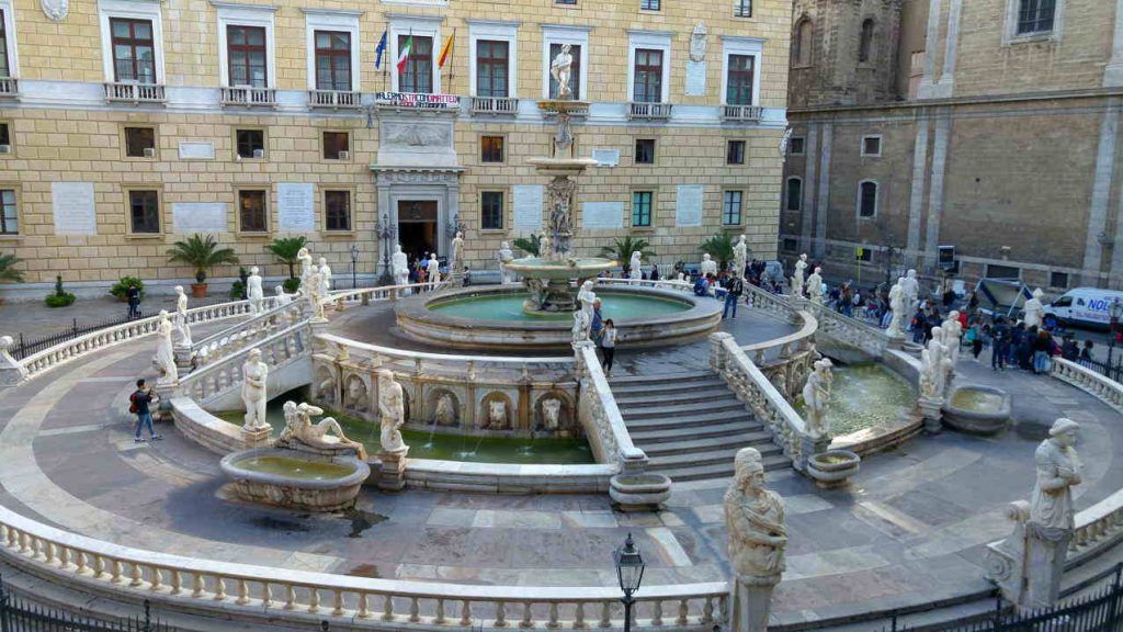 Fontana Pretoria, Palermo