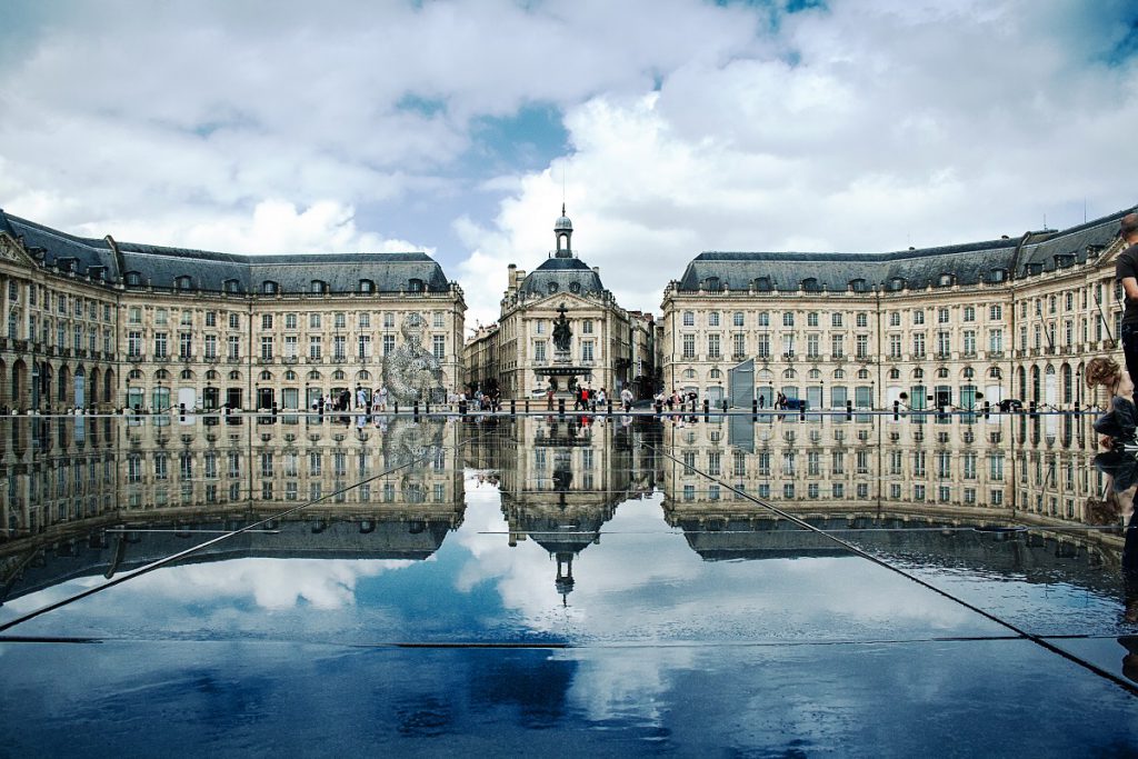 La Plaza de la Bolsa y el Espejo de Agua, Burdeos